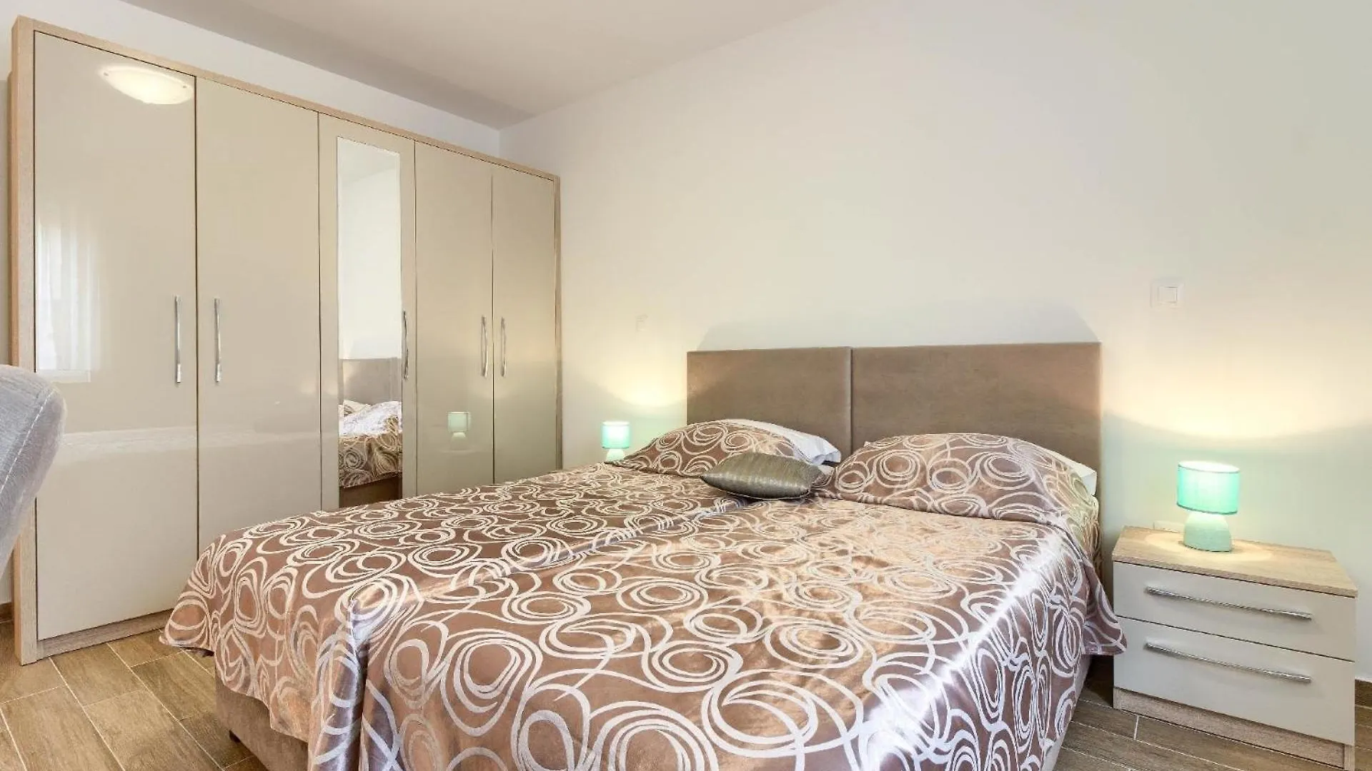 Ferienhaus Mit Privatpool Fuer 10 Personen Ca 200 Qm In Banjole, Istrien Istrische Riviera Croatia