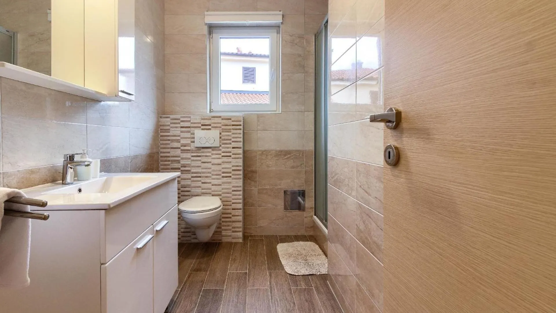 Ferienhaus Mit Privatpool Fuer 10 Personen Ca 200 Qm In Banjole, Istrien Istrische Riviera