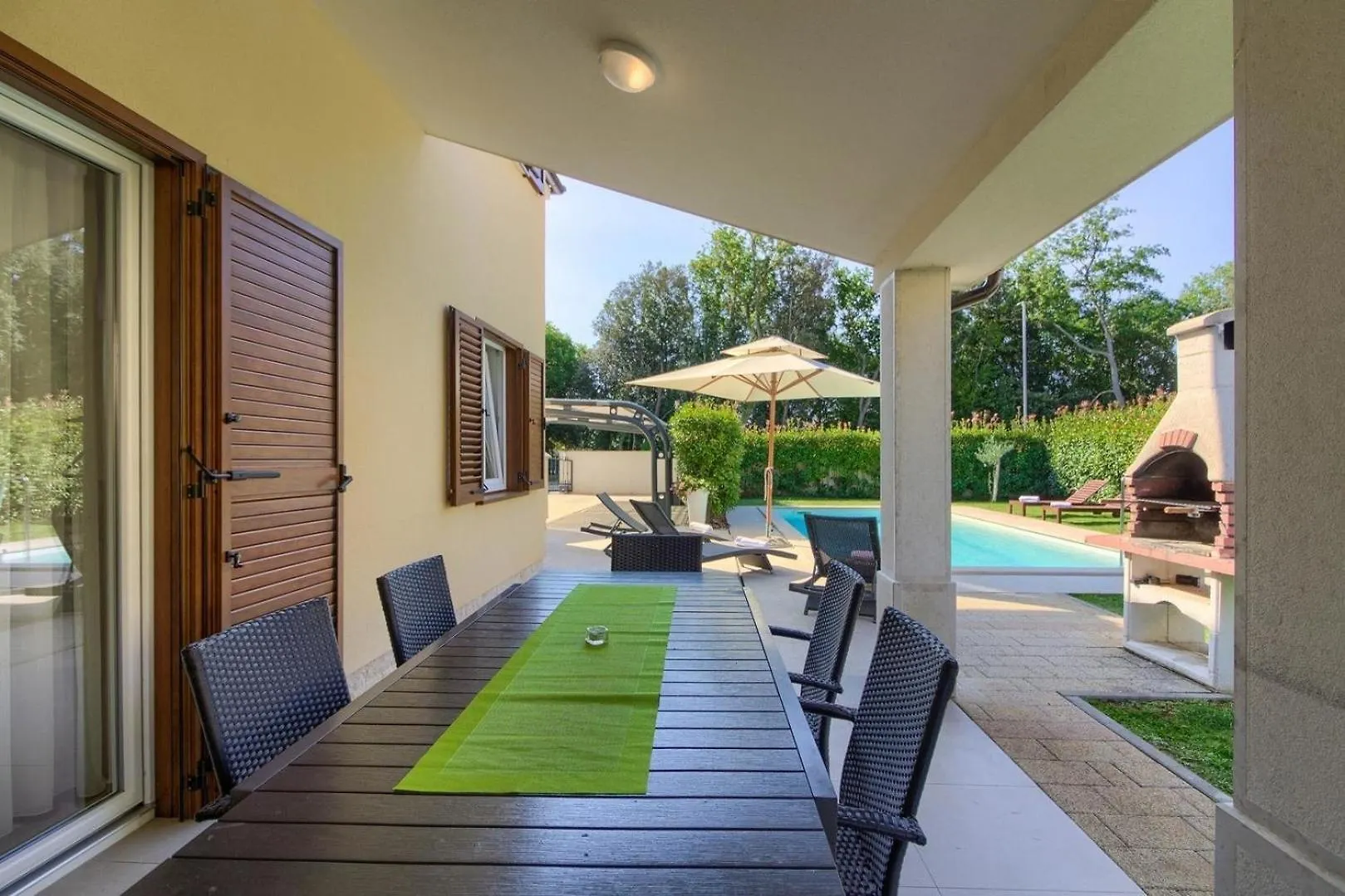Ferienhaus Mit Privatpool Fuer 10 Personen Ca 200 Qm In Banjole, Istrien Istrische Riviera Holiday home