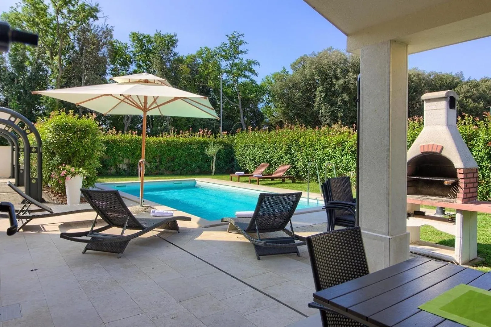 Holiday home Ferienhaus Mit Privatpool Fuer 10 Personen Ca 200 Qm In Banjole, Istrien Istrische Riviera